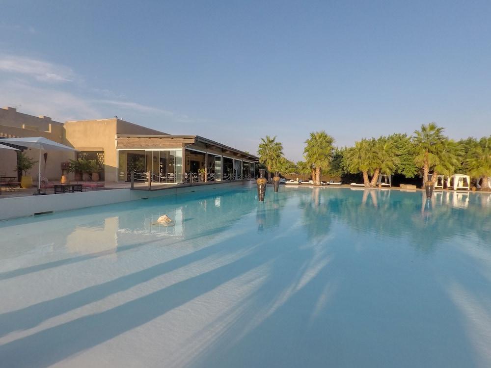 Masseria&spa Luciagiovanni 4*